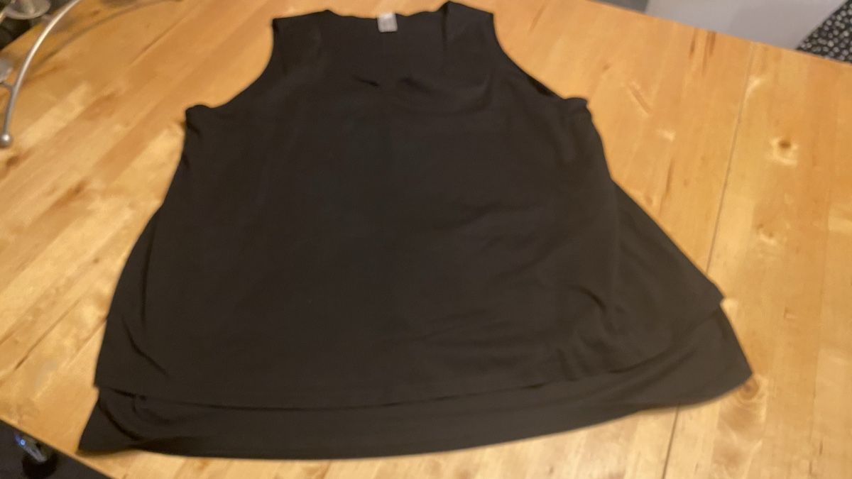 Lotti di vestiti: Damen T-Shirt Set, grosse Grösse 52 – Usato da Zürich venduto da Timi80 6