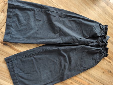 Dunkelblaue Sommerhose von Pomp de Lux 