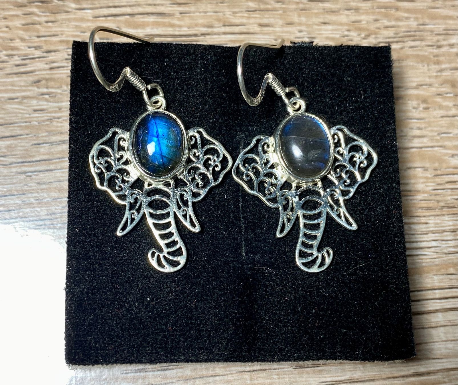 Orecchini pendenti & Orecchini a lobo: Boho Elefant Ohrringe 925 Silber mit natürlichem Labradorit – Nuovo e nell'imballaggio originale da Laax venduto da Kiki_Kingdom3 8