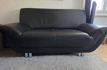 Divani: 3er und 2er Kunstledersofa – Usato da liebistorf venduto da suzuki1800 1