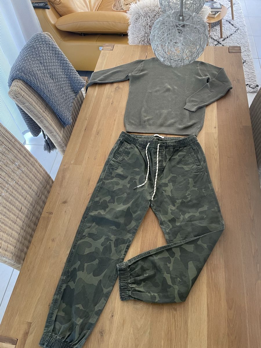 Lotti di vestiti: Pullover und Hose Pull&Bear Set oliv Camouflage Grösse S – Usato da Dübendorf venduto da jlu_r7hz 9
