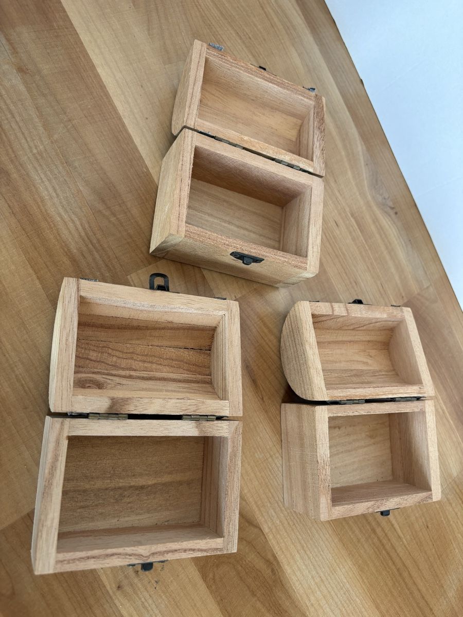 Cassapanche: 3 Kleine Holz Schatztruhe – Usato da Rümlang venduto da SchumBru10 1