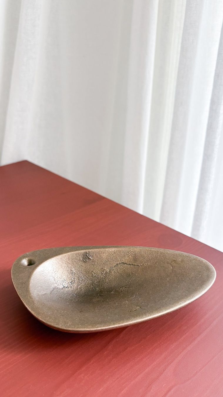 Bougeoirs: Aesop Solid Bronze Incense Holder, designed by Vogel Studio – D'occasion à Delemont par picapica.ch