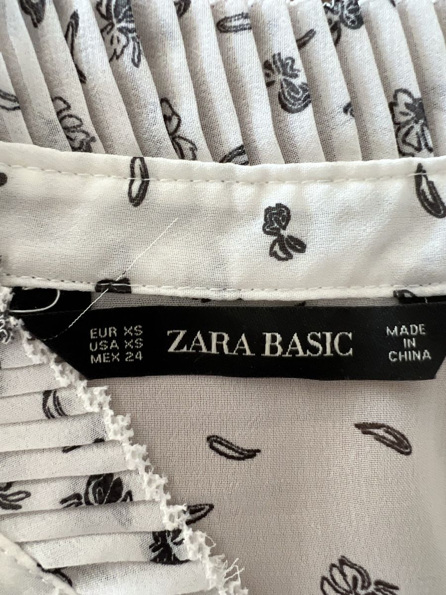 Zara Camicette: Zara Basic Bluse, Grösse XS, mit Rüschen. Neu – Nuovo (secondo la descrizione) da Luzern venduto da suhamadlun 8