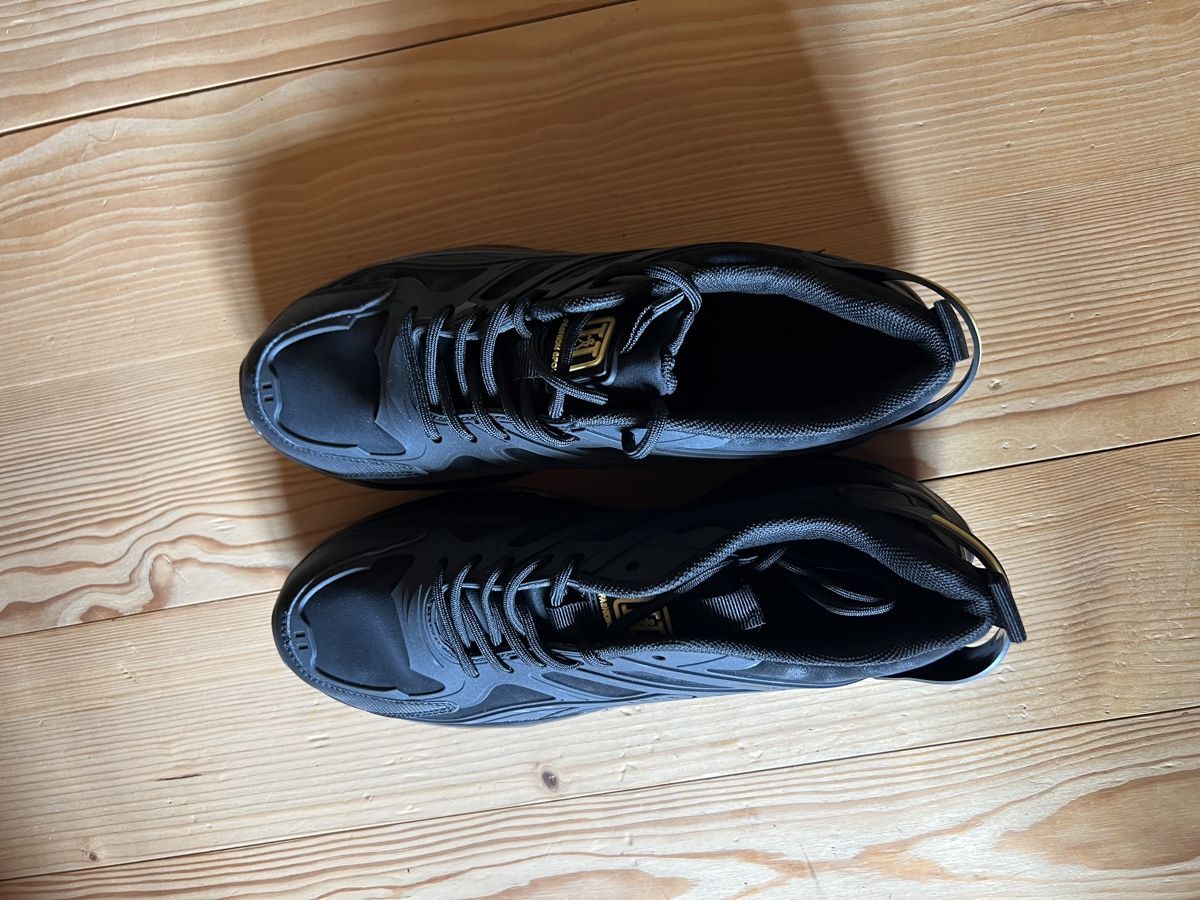 Scarpe da uomo: Turnschuh Gr.43 – Usato da Reigoldswil venduto da Gora5 2