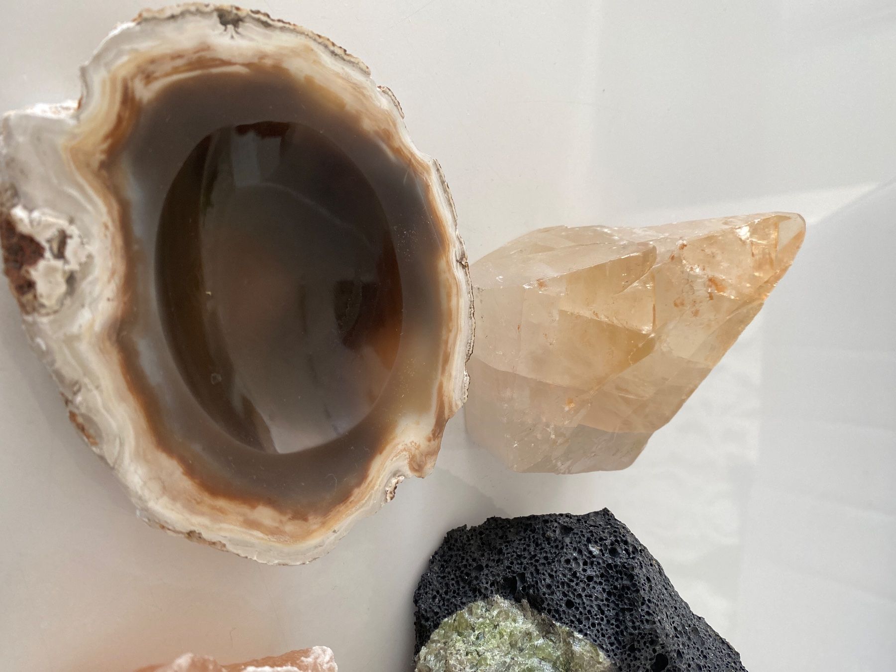 Mineralien & Heilsteine: Steinset 6teilig Rosenquarz etc. – Gebraucht aus Aadorf von Baikaa 2