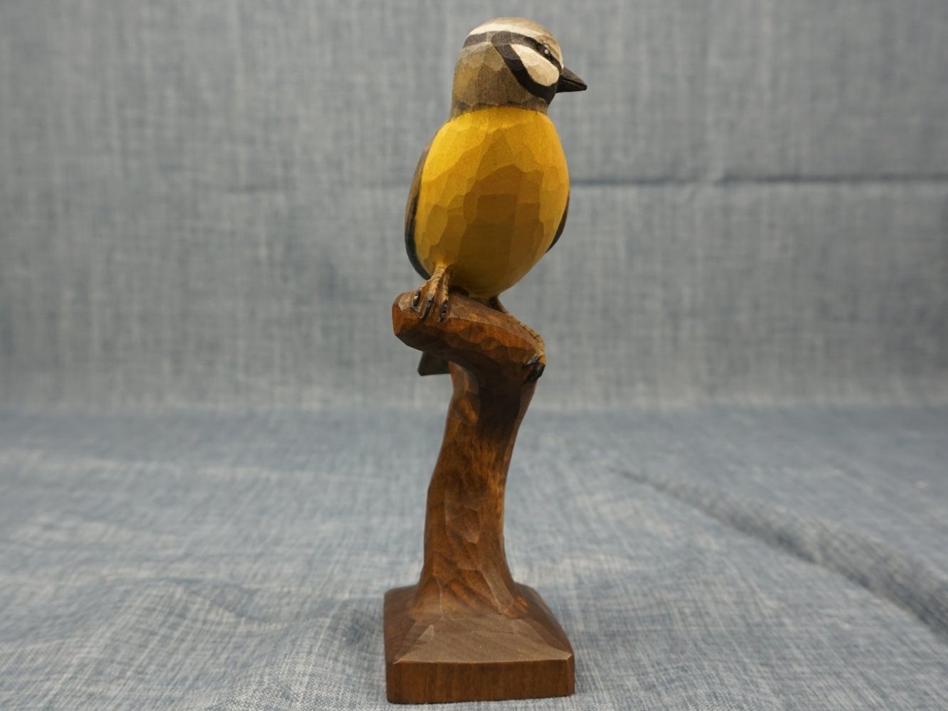 Statuette: Meise auf Ast handgeschnitzt – Nuovo (secondo la descrizione) da Diessbach b. Büren venduto da Crocharry 2