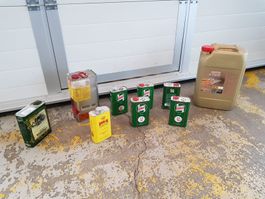 Oelkannen / Oelbehälter (abgebildetes Set) Castrol