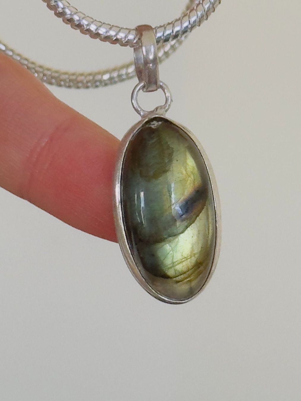 Catenine: Labradorite Gemstone Handmade Jewelry necklace – Nuovo e nell'imballaggio originale da Genève venduto da AGBERG 9