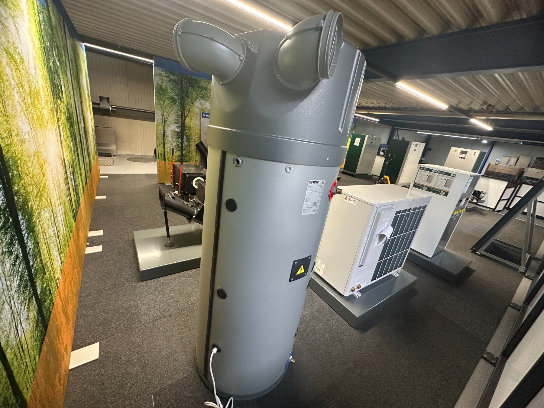 Sanitari: Wärmepumpenboiler commotherm BWP 300 – Nuovo (secondo la descrizione) da Wauwil venduto da ISELI_ENERGIE_AG 3