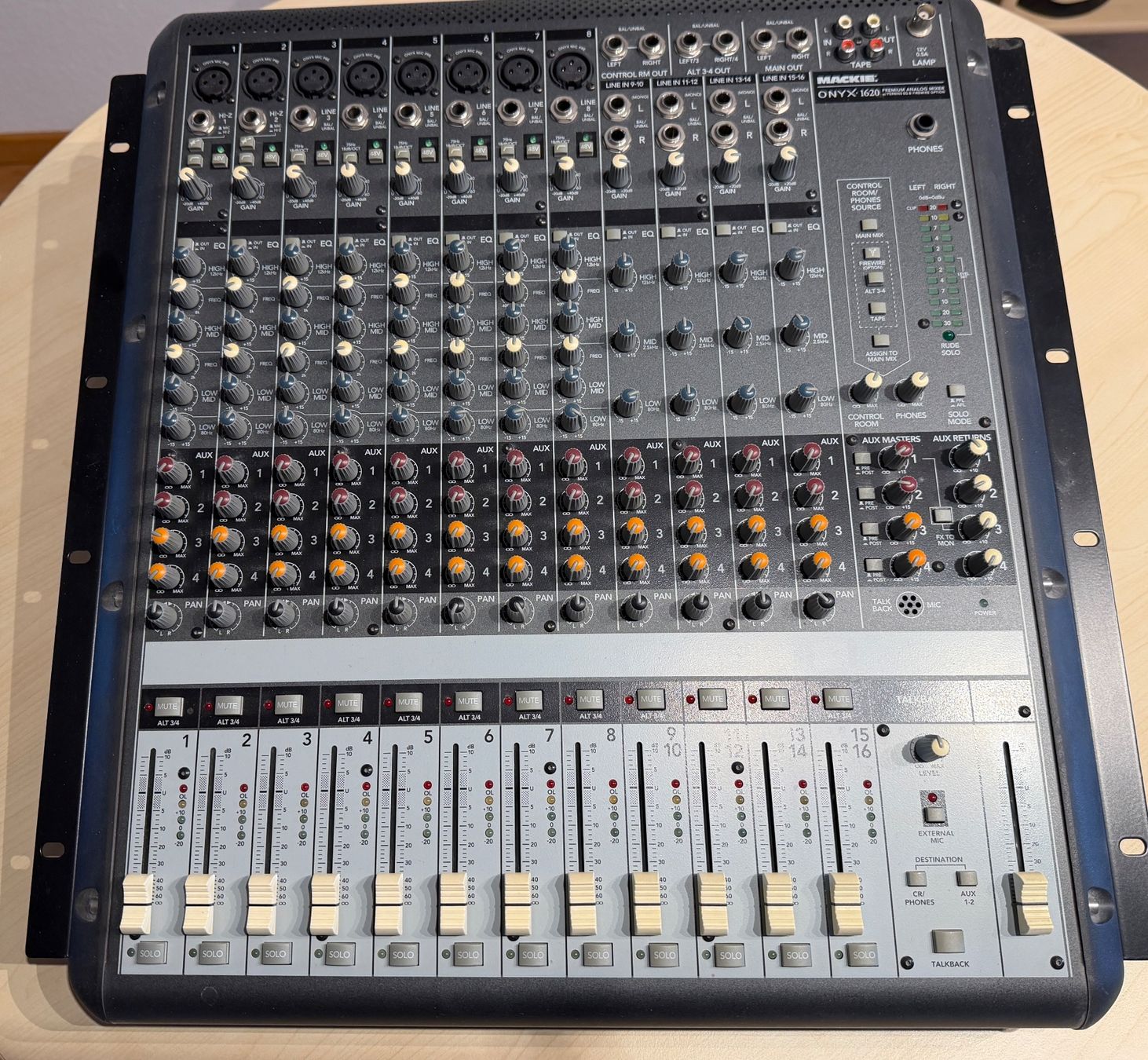 Mackie Platines de mixage: Mackie Onyx 1620 – D'occasion à Eiken par RicardoGepetto
