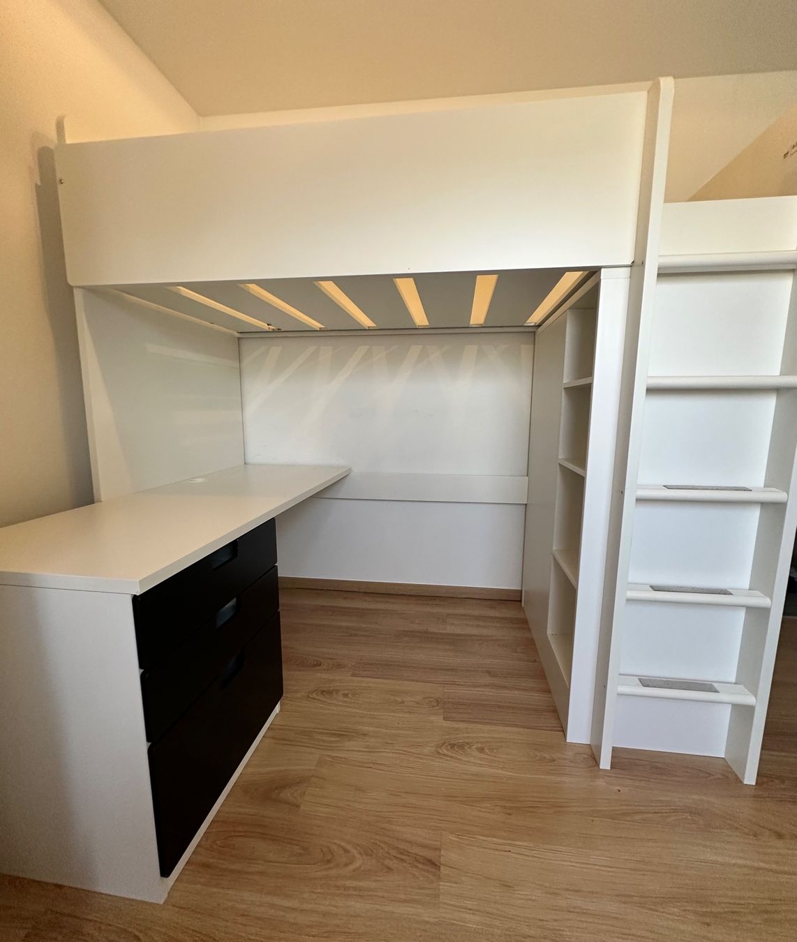 Ikea Letti: Lit mezzanine SMÅSTAD IKEA – Usato da Lavigny venduto da vinz59
