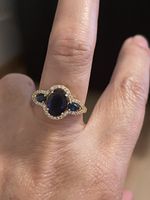 Jolie bague vintage 58 pierres zircons bleues