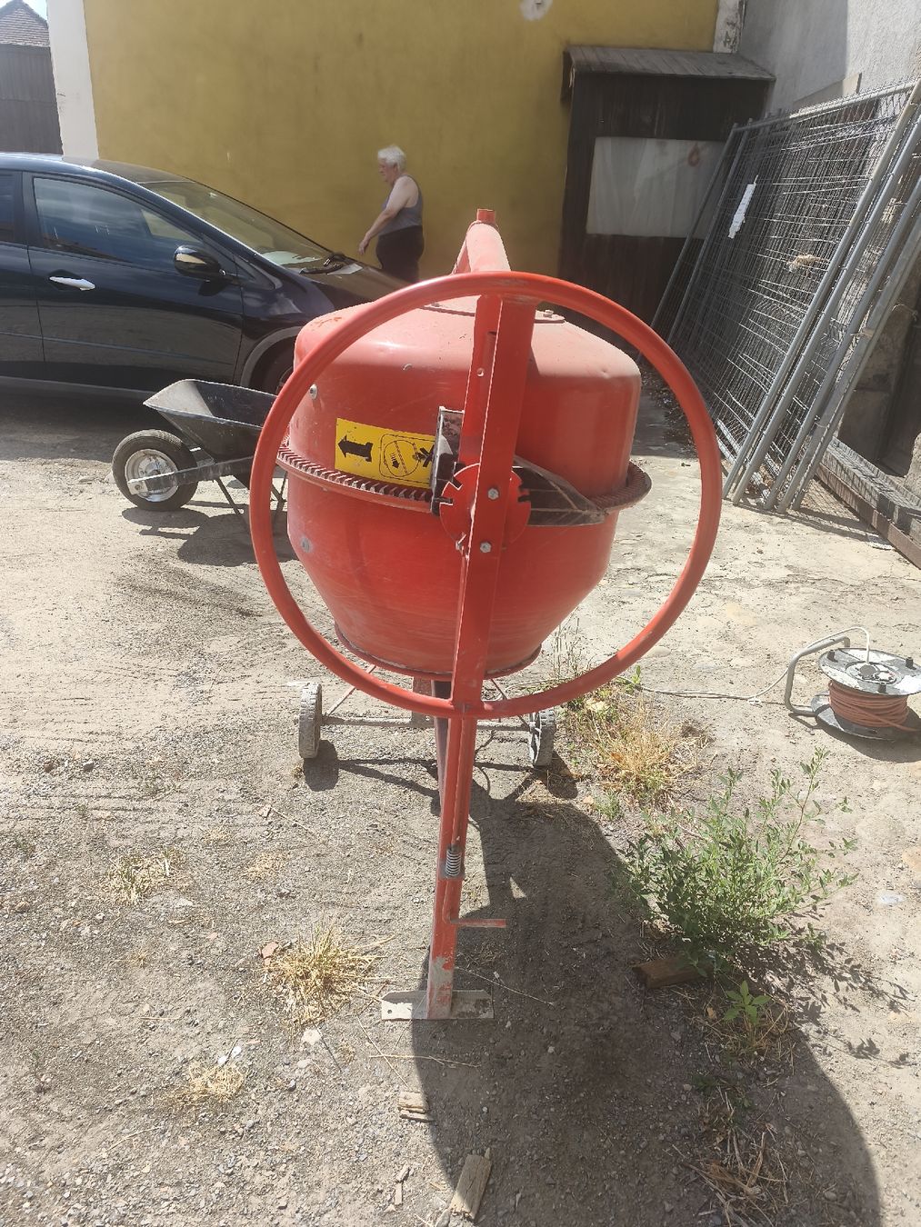 Tutte le macchine: Betonmischer rot gebraucht – Usato da Birr venduto da PalermoF 3