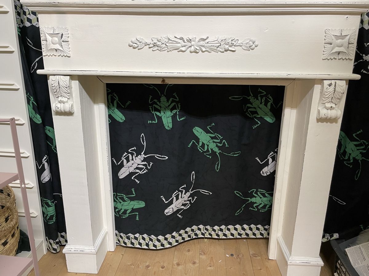 Tutte le decorazioni: Deko-Kamin – Usato da Menziken venduto da FS-Creativity
