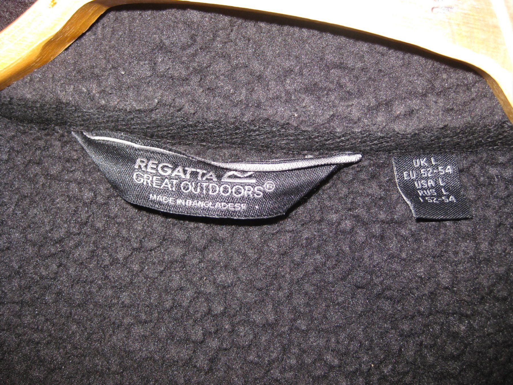 Guess Kleiderpakete: Set Fleece Jacke Regatta & Fleece Pullover Guess Gr.L – Gebraucht aus Steinmaur von Daka36 3