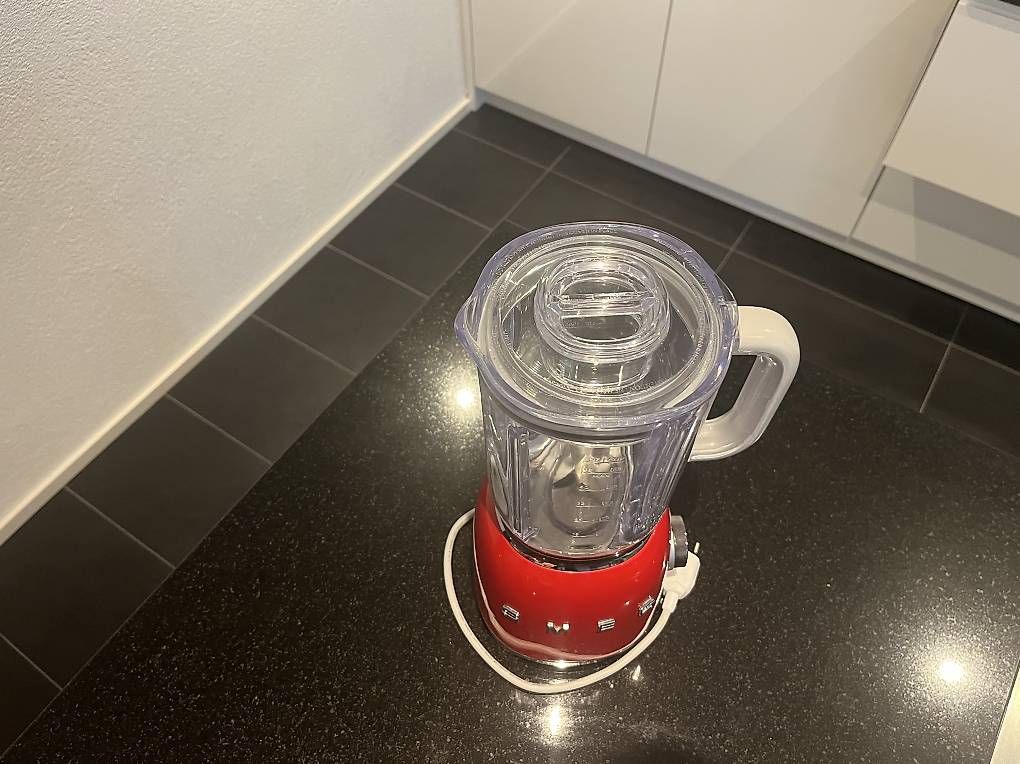 Elettrodomestici da cucina: SMEG Blender Red – Usato da Allschwil venduto da maximelanglade 3