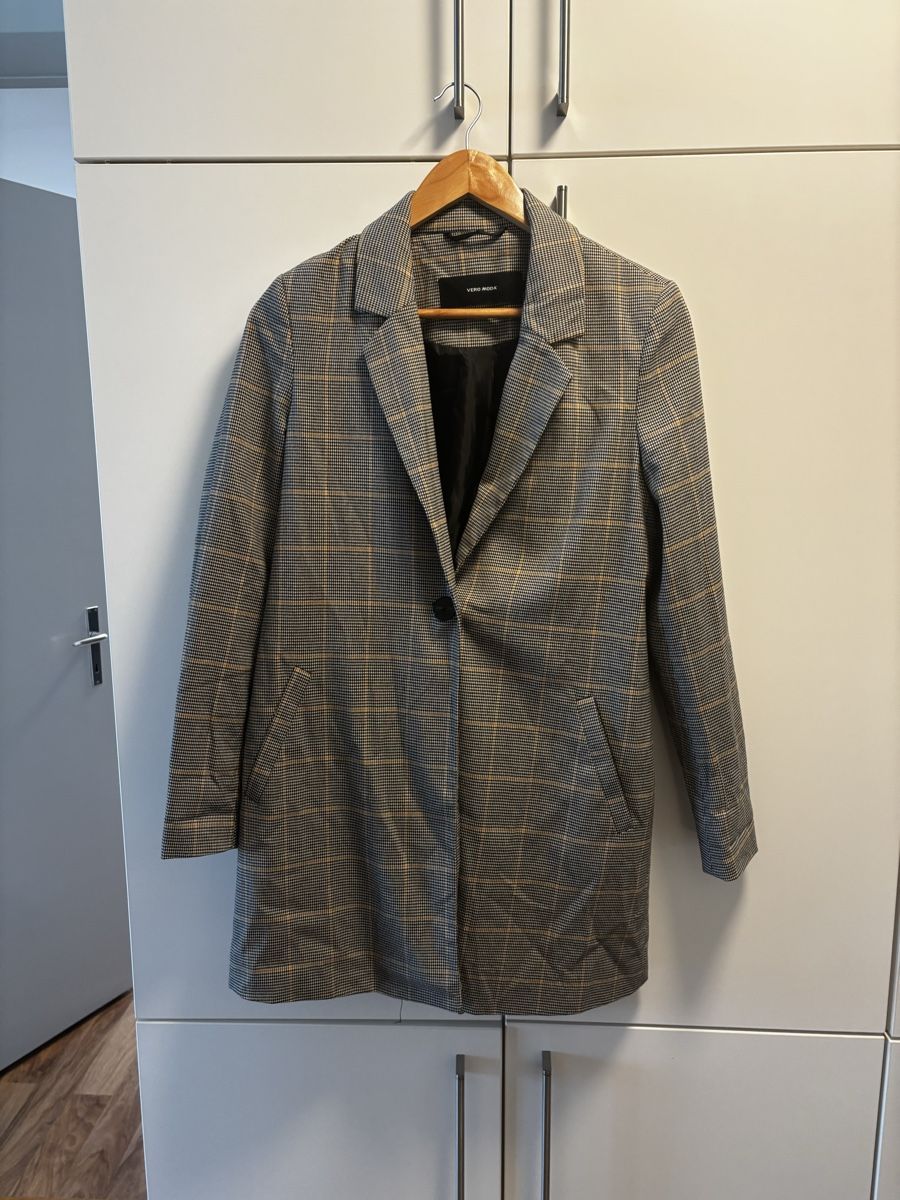 Vero Moda Cappotti: Vero Moda Mantel | Grösse S – Usato da St. Gallen venduto da NPC_mit_Twint
