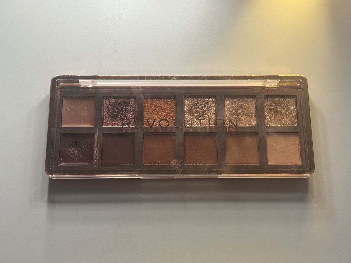 Makeup Revolution Make-up: Makeup Revolution True Icon Palette – Usato da Laupen ZH venduto da nas_h2nr 1