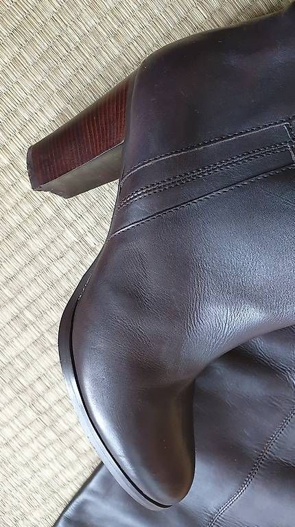 Scarpe da donna: Lederstiefel Gr.40 – Usato da Oberrieden venduto da Taramara 2