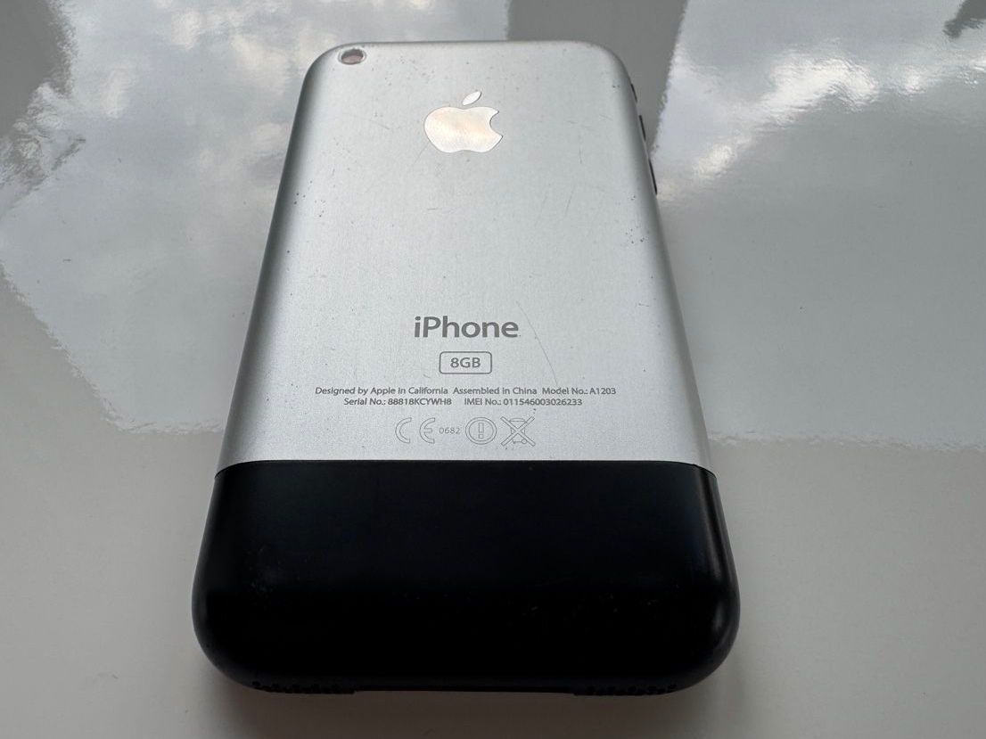 Apple Telefoni cellulari / Smartphones: Apple iPhone 2G mit OVP und Zubehör – Usato da St. Gallen venduto da hae_6rmh 6