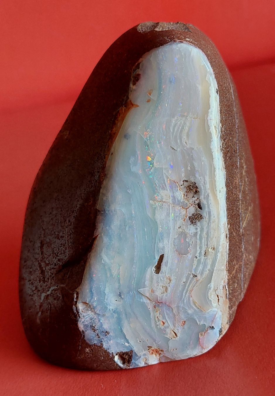 Pierres précieuses: Grosser weisser Boulder Opal auf Muttergestein à 200 gr. – Défectueux à Oberwil BL par Hunajakakku 1