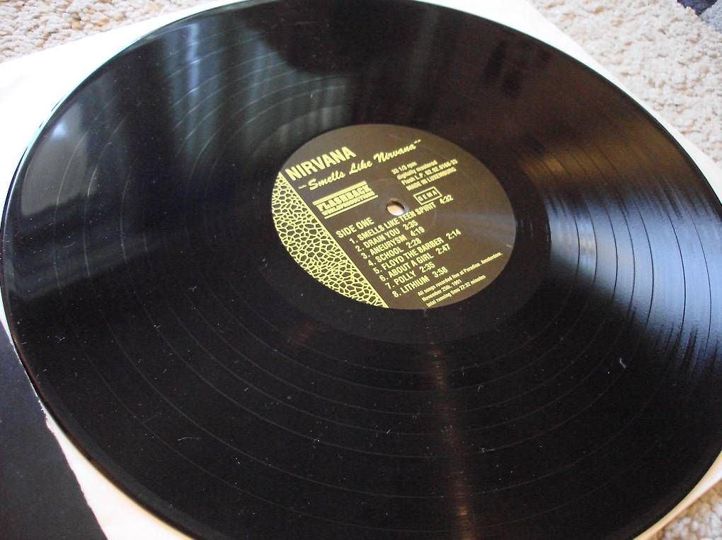 Dischi in vinile: NIRVANA   *SMELLS LIKE NIRVANA*   BOOTLEG  LP  1992 – Usato da Niederweningen venduto da tsnuk333 2
