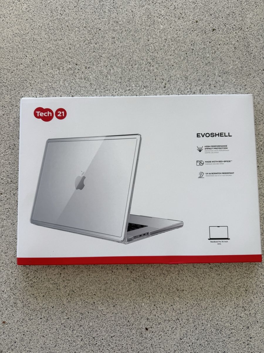 Apple Cover & Protezioni schermo: Tech21 EvoShell MacBook Pro 16" Hülle neu – Nuovo e nell'imballaggio originale da Bottighofen venduto da Joyhill 1
