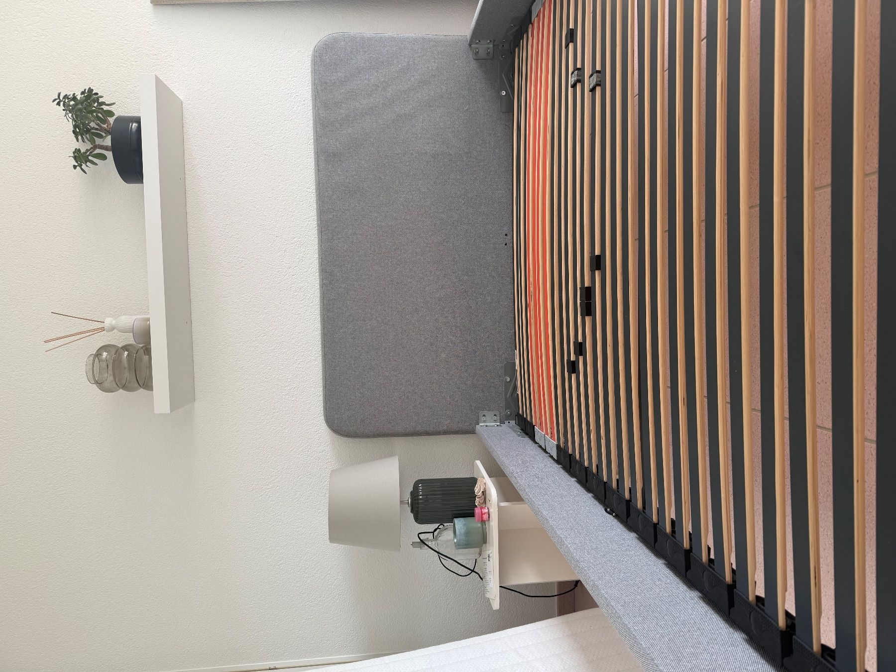 Pfister Letti: graues Bett von Pfister – Usato da Luzern venduto da Julia-oberholzer 3