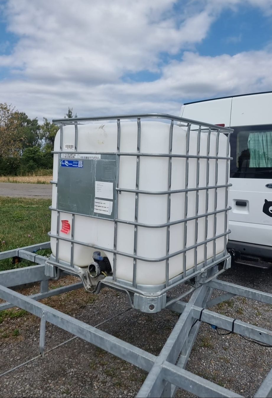 Abbeveratoi e trogoli: IBC Wassertank 1000l Wasserbehälter Regenwassertank Garten – Usato da Wettingen venduto da ray_boccia 7