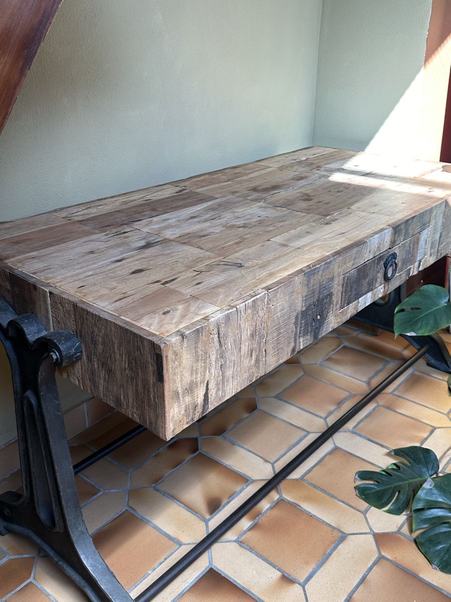 Tavoli: Unique Industrial Style Wooden  Table with Drawer – Usato da Vevey venduto da ledidream 4