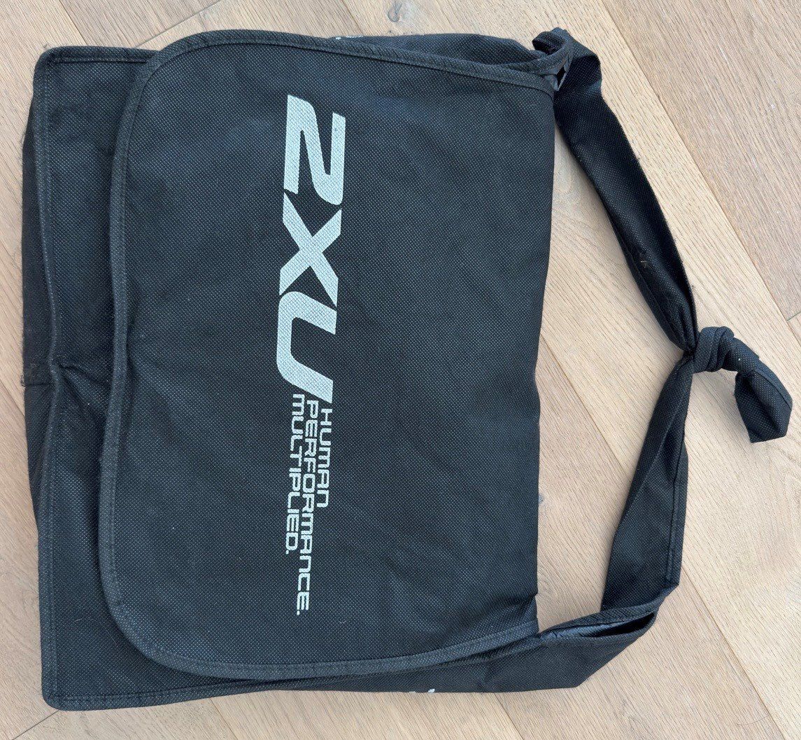 Costumes: 2XU T2 Neoprenanzug – D'occasion à Küsnacht ZH par 094501 4