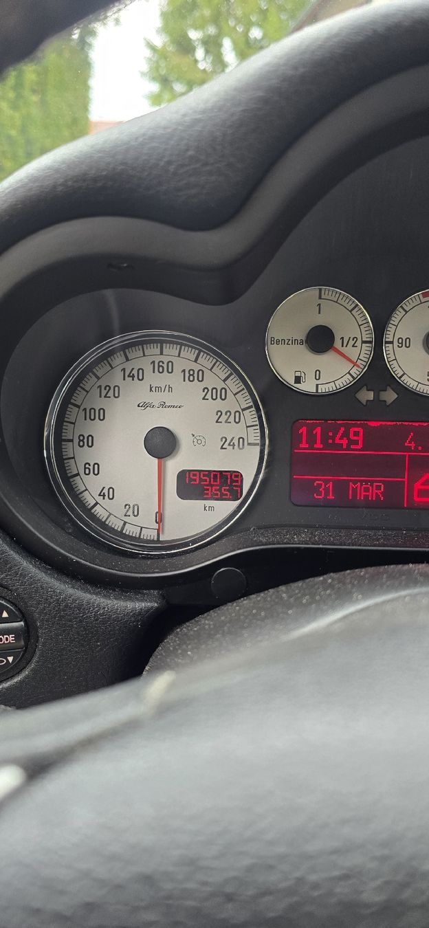 Alfa Romeo Automobili: Alfa Romeo 147 2.0TS – Usato da Zwillikon venduto da dri_t2pw 7