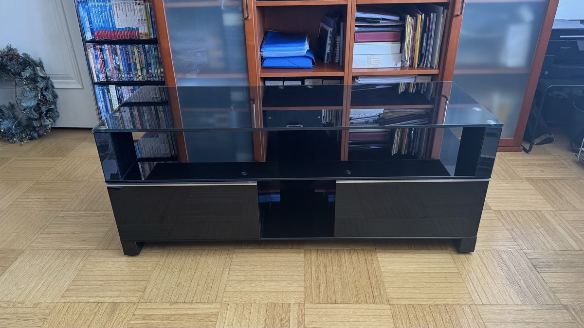Mobili TV: SONOROUS TV-Lowboard aus Glas – Usato da Küsnacht ZH venduto da Floor1an