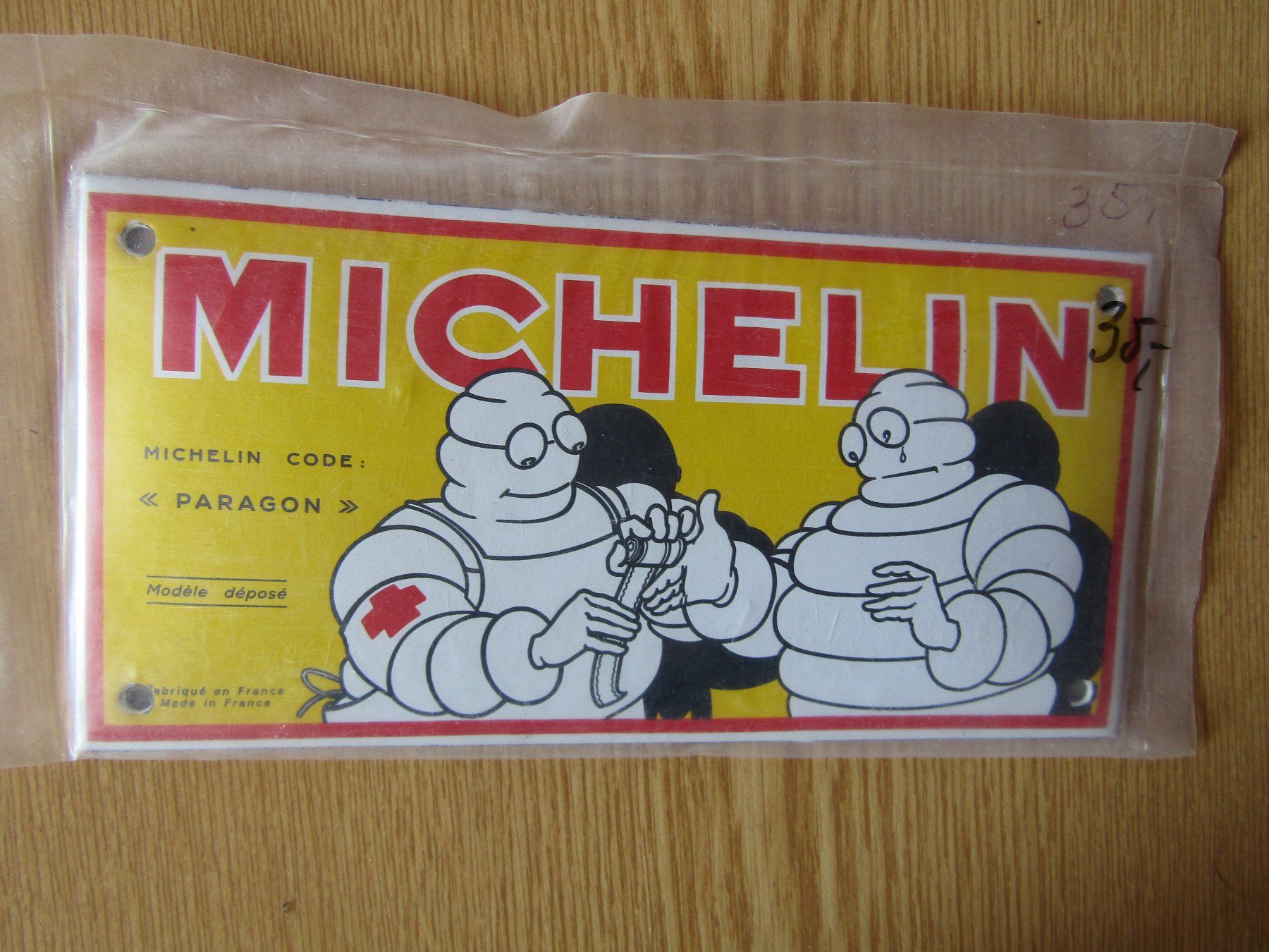 Michelin Insegne: Emaille - Schild Michelin – Nuovo (secondo la descrizione) da Wädenswil venduto da tome70