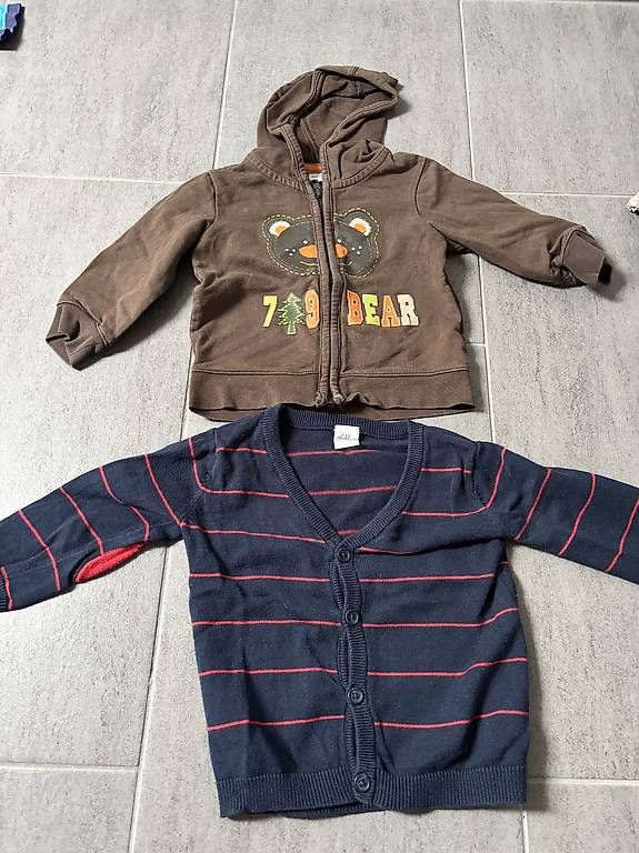 Lotti & Set di vestiti: Kleiderpaket Junge Gr. 80 (18Teile) – Usato da Humlikon venduto da Pflanze2 4