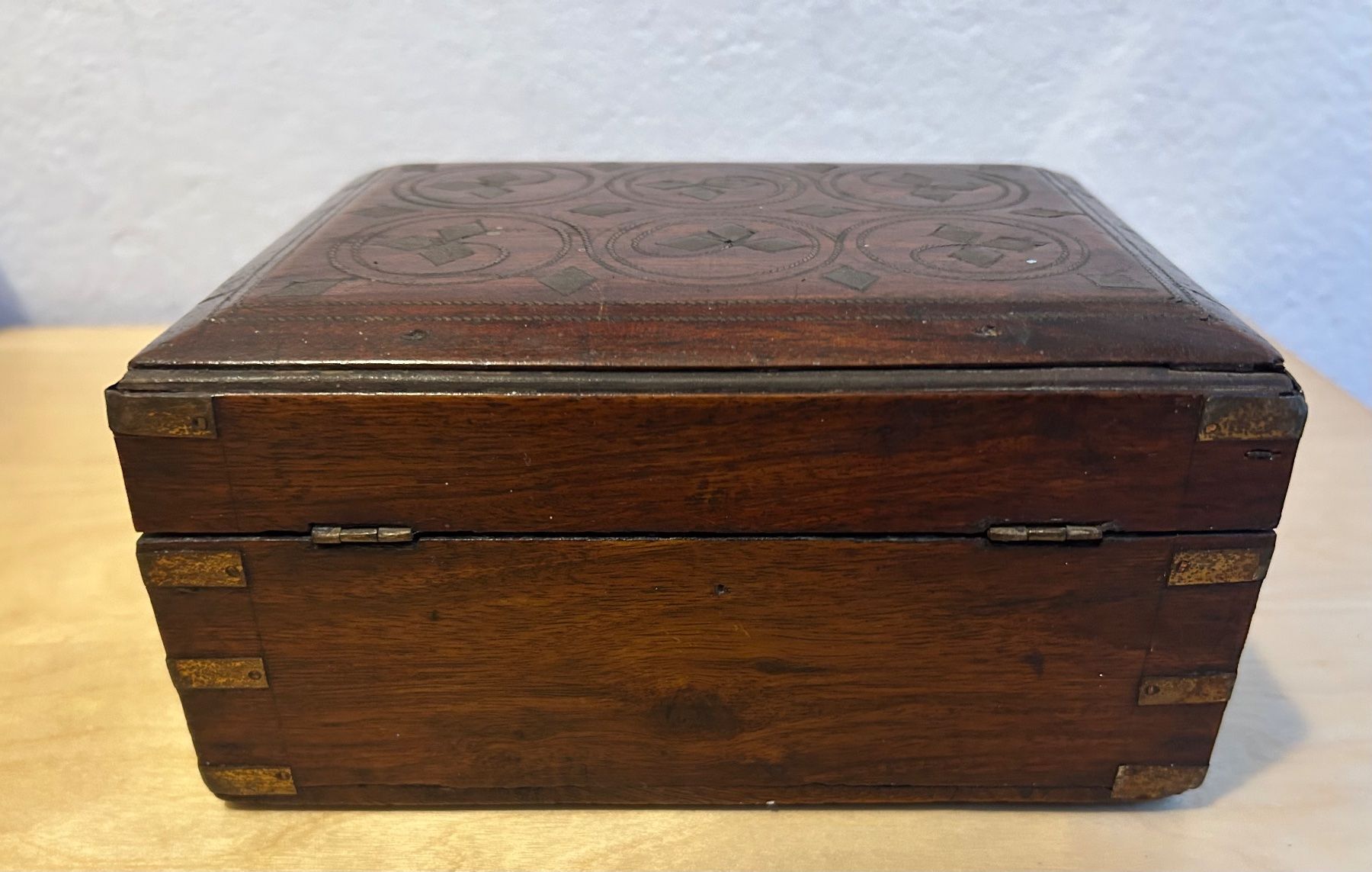 Casse di trasporto: Antike  Parfümflakons mit Holzkästchen – Usato da Nürensdorf venduto da zaro64 4