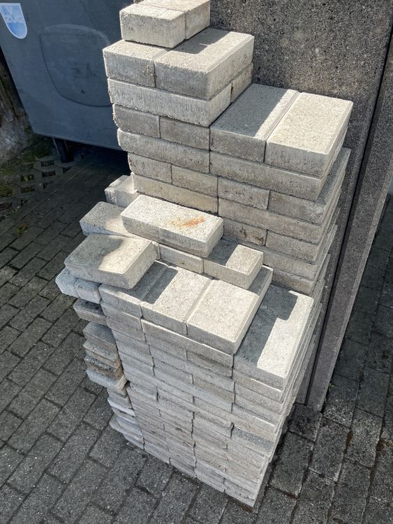 Pavimento autobloccante, mattoni per esterni/giardino! (Usato) a Goldau ...