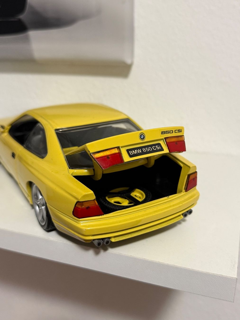 BMW Modellini d'auto: BMW 850CSI E31 V12 1:18 Revell – Nuovo (secondo la descrizione) da Bülach venduto da Meti2023 5