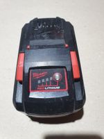 Milwaukee Akku 18V 12 Ah unter Defekt