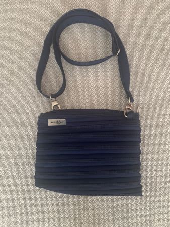 Ghostzip Umhängetasche