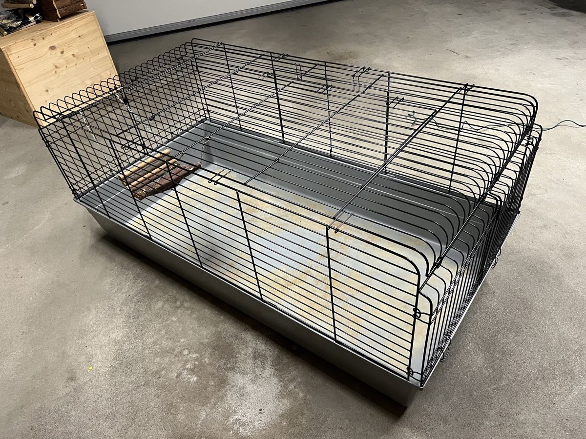 Cages, transport & sécurité: Kleintierkäfig – D'occasion à Wohlenschwil par Home8