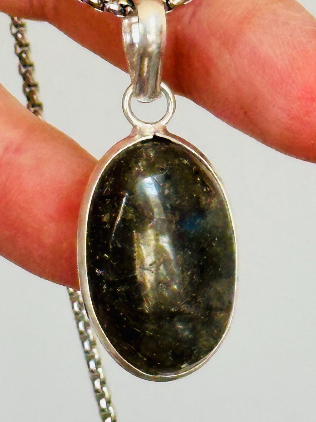 Catenine: Labradorite necklace – Nuovo e nell'imballaggio originale da Genève venduto da AGBERG