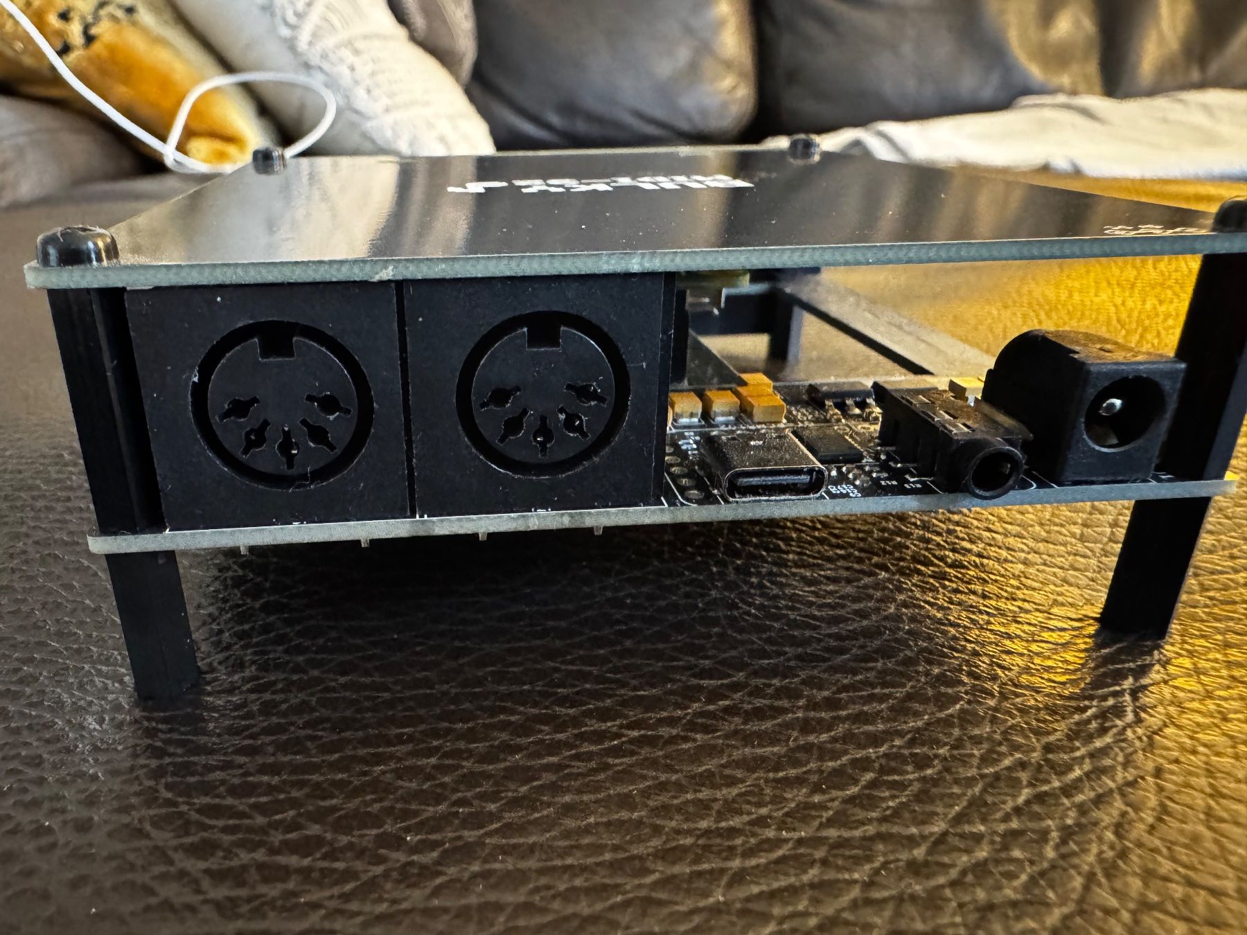 Instruments de musique: MiniDexed (Die "8-fach DX7" Hardware/Software) Raspberry Pi – D'occasion à Zürich par 1cut2 3