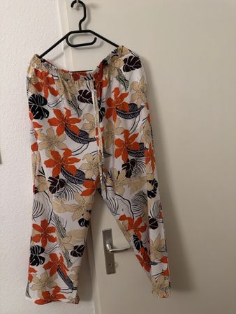Pantalon femme motif floral 