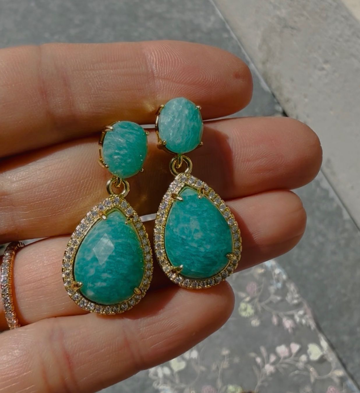 Ohrringe & -stecker: Boucles d’oreilles en Prenhite – Neu und originalverpackt aus St-Maurice von Sandrinette123