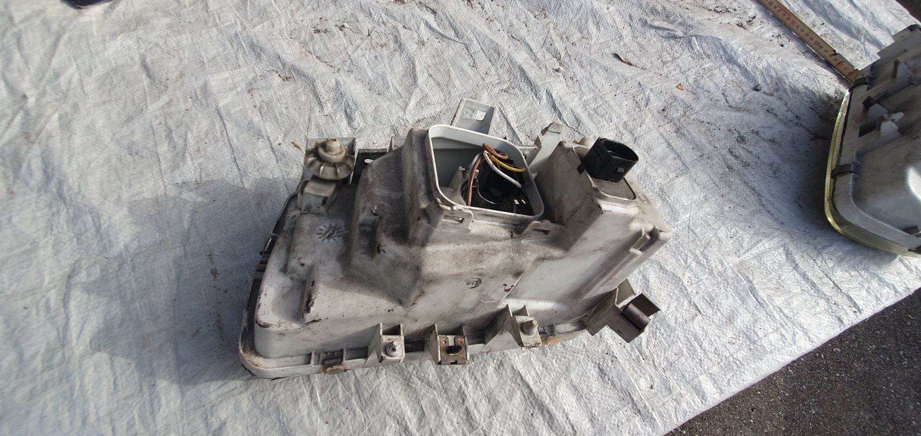 VW Scheinwerfer: POLO 6N1 Scheinwerfer rechts 962 496-00 – Gebraucht aus Langnau i. E. von Superseven69 5