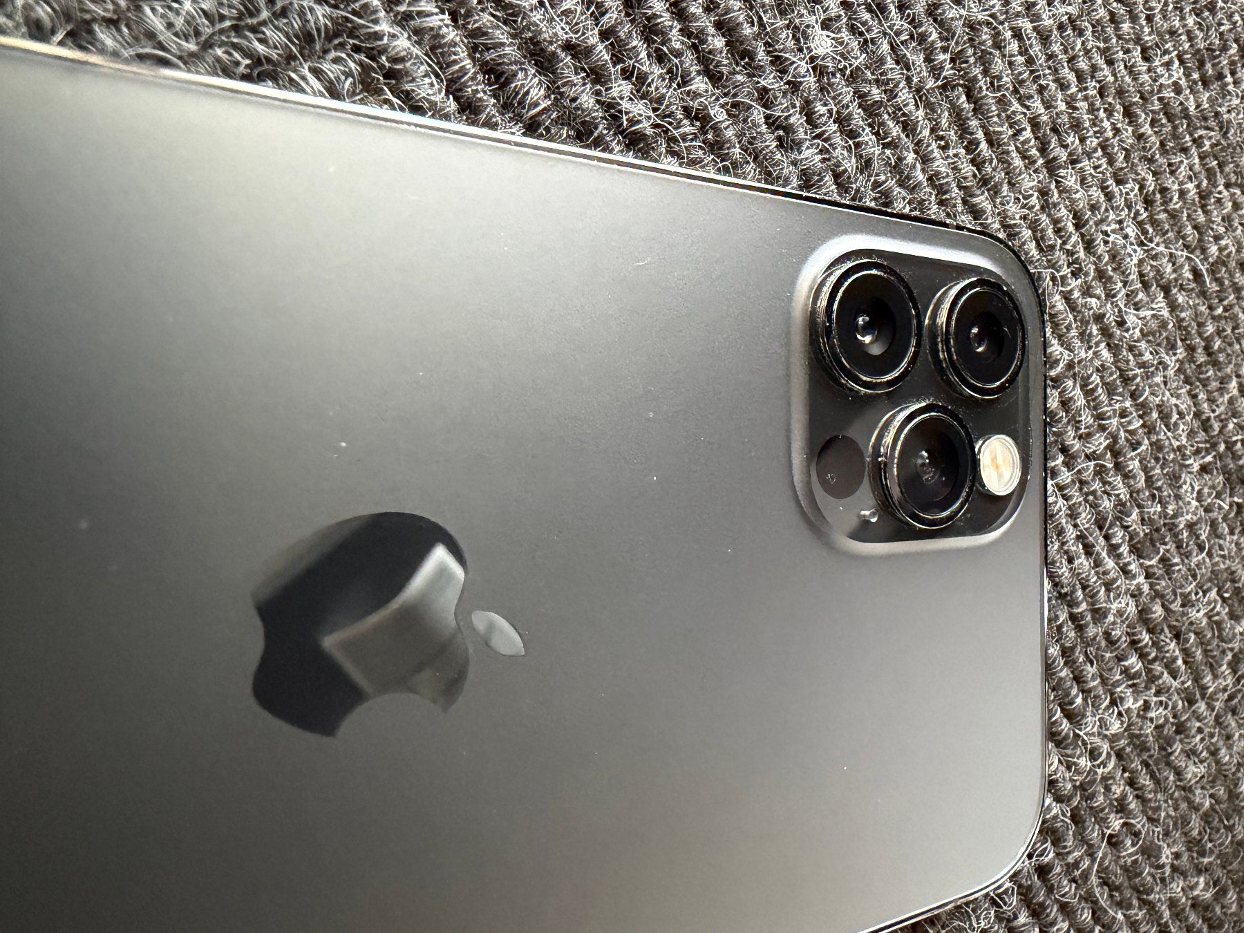 Apple Handys / Smartphones: iPhone 12 Pro / Graphite 256GB / 94% Batterie – Gebraucht aus Salavaux von cqdx 3