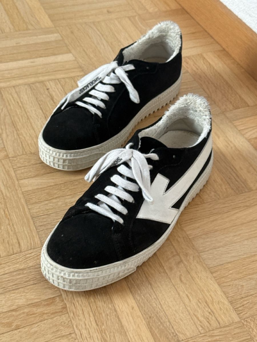 Off-White Damenschuhe: Off-White Sneaker – Gebraucht aus Weinfelden von chr_kg5m 1