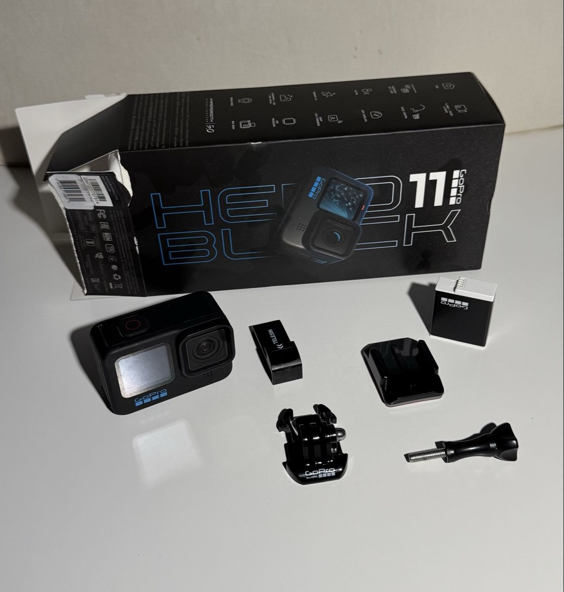 Gopro Action Cam: GoPro 11 Hero Black – Usato da Wangs venduto da purpleblau
